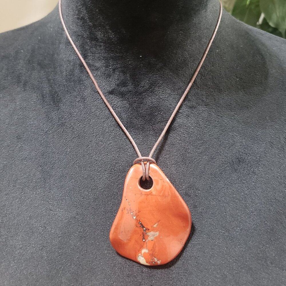 Women Fashion Elegant Red Jasper Stone Bead Freeform Pendant Collar Necklace